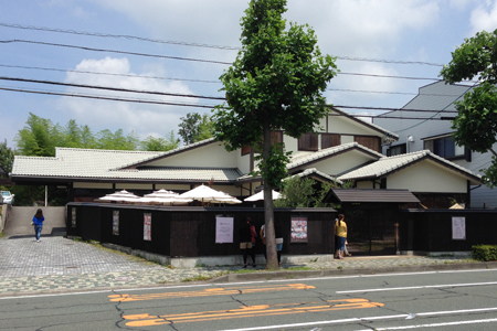 燈乃maison 浜松市にある人気おすすめレストラン カフェ バー